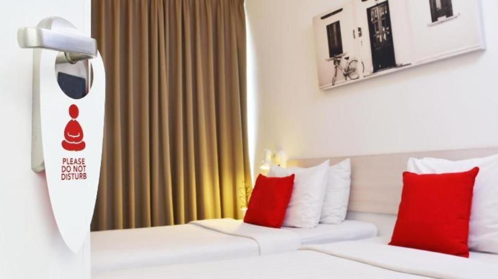 Oyo 89874 Gs Golden Star Hotel سيري كيمبانغان المظهر الخارجي الصورة